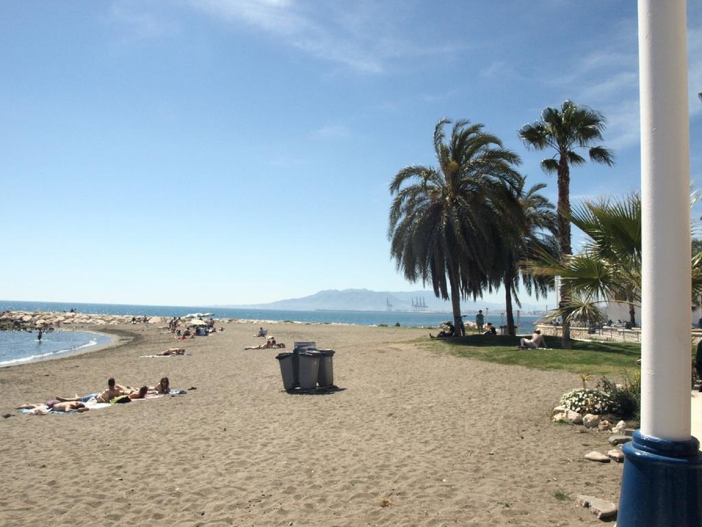 Malagaonbeach 1 - Two Bedrooms - Up To 3 People - 10 Meters Beach Room photo
